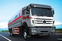 شاحنة صهريج نقل الوقود 6×4